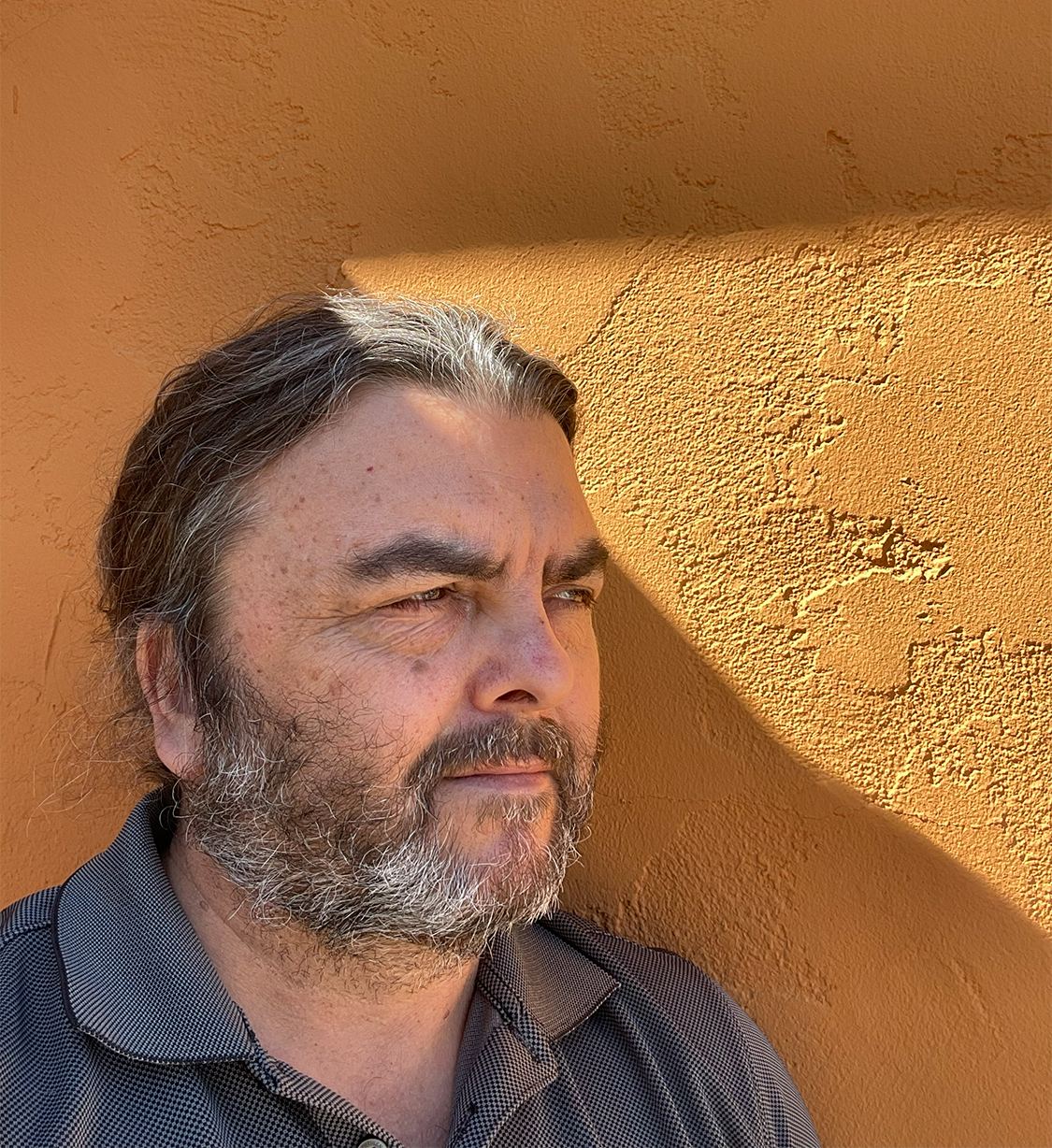 Justin Akers Chacón